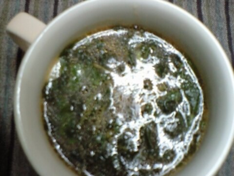 モロヘイヤの王様スープ（トマト・にんにく風味）